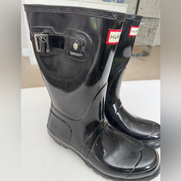 HUNTER - Women’s Size 8 - Original Short Gloss Black Rain Boots - Picture 3 of 4